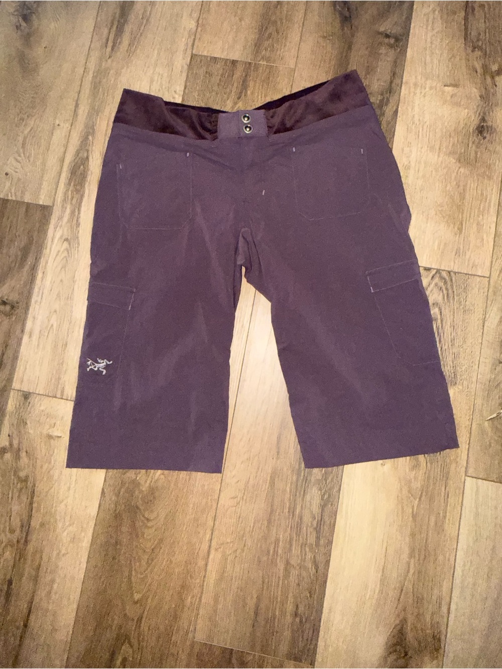 Vintage Arcteryx Women's Purple Hiking Trail Cargo Bermuda Shorts Size 12/14